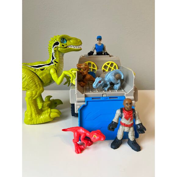 Fisher-Price Imaginext Jurassic Park Track & Transport Dino Truck - Picture 3 of 13